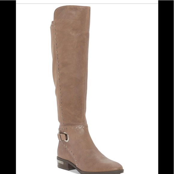 VINCE CAMUTO BOOTS - Picture 5 of 12